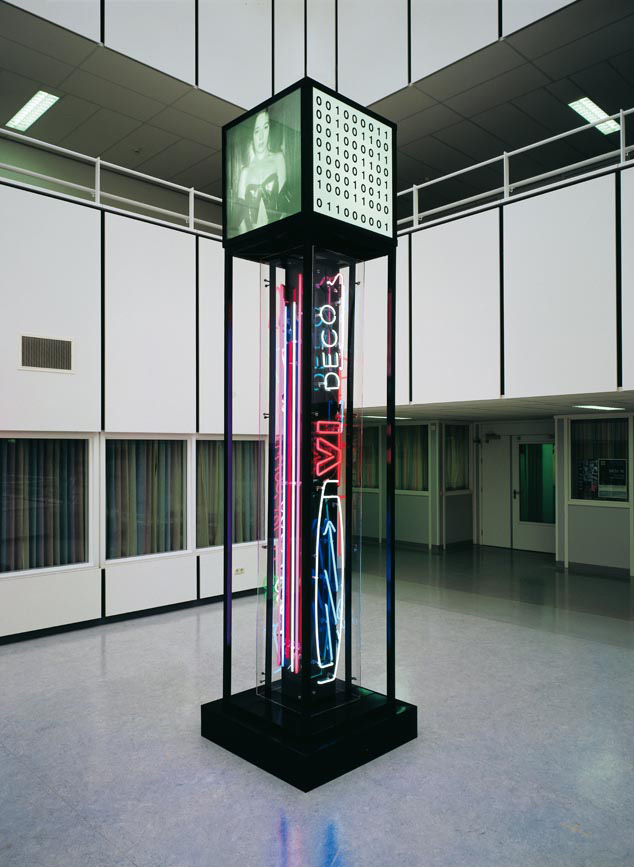 Kunstwerk B'artcode door Vertessen, Liliane